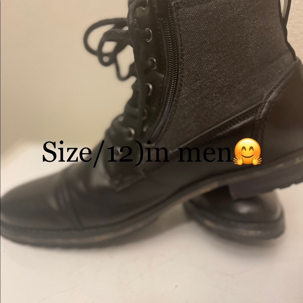 Harrison Myles Men Black shoes, Black and Gray Lace up side Zipper Boots.
